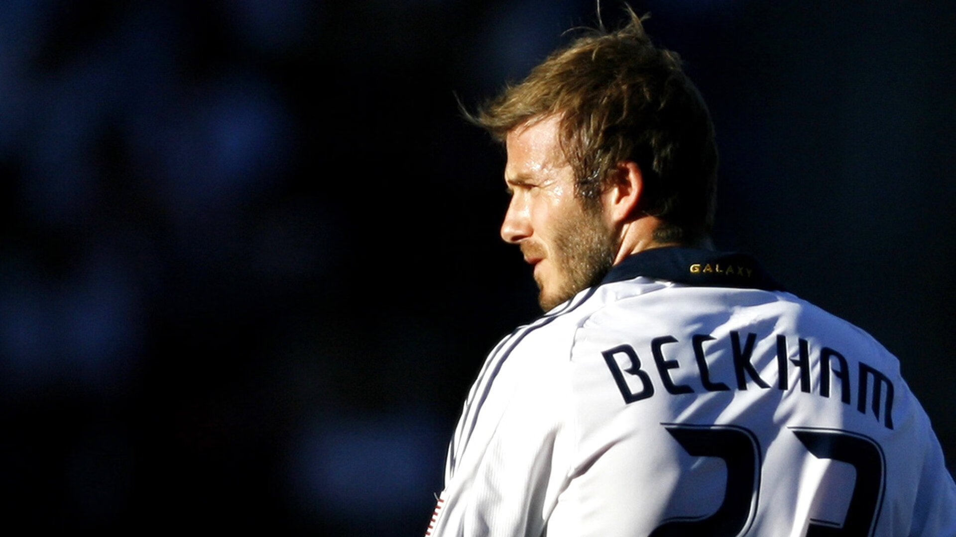 巅峰对决!新生代飞人闪耀扣篮大赛,创意与力量引爆全场